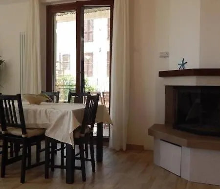 Nuovo Pentalocale Con Giardino A - S083 Daire